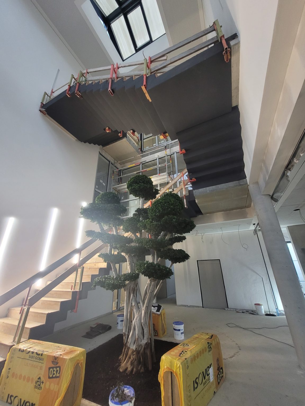 Betontreppe im Rohbau – Fertigbetontreppe ART Beton