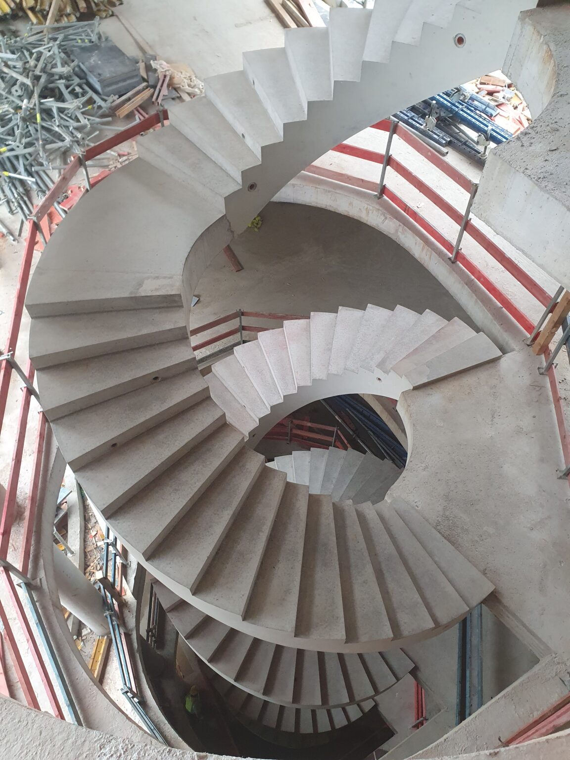 Betonwendeltreppe als Fertigteil – ART Beton GmbH
